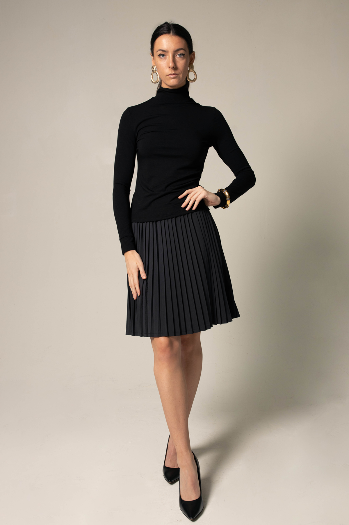 Luxe Black Pleated Skirt